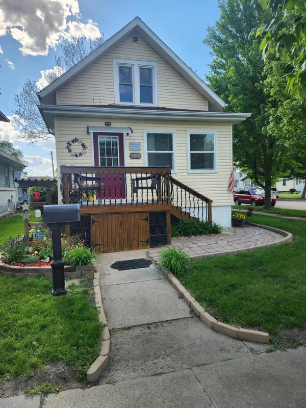 2070 25th Avenue, Columbus, NE 68601