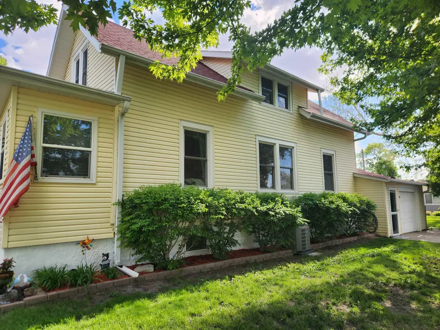 2070 25th Avenue, Columbus, NE 68601 - #2