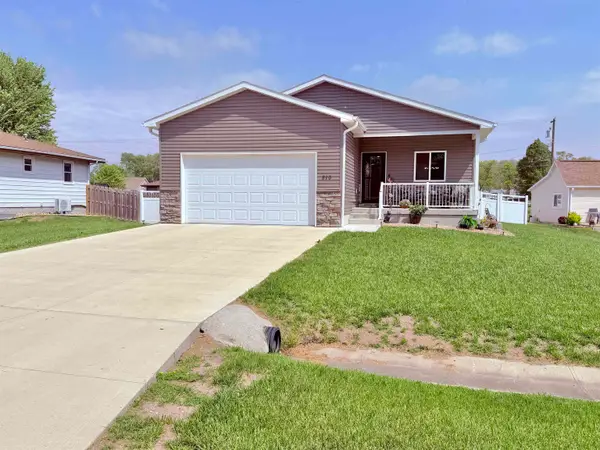 810 9th Street, Duncan, NE 68634