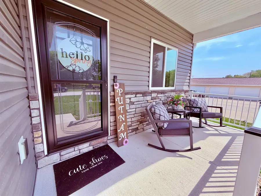810 9th Street, Duncan, NE 68634 - #3