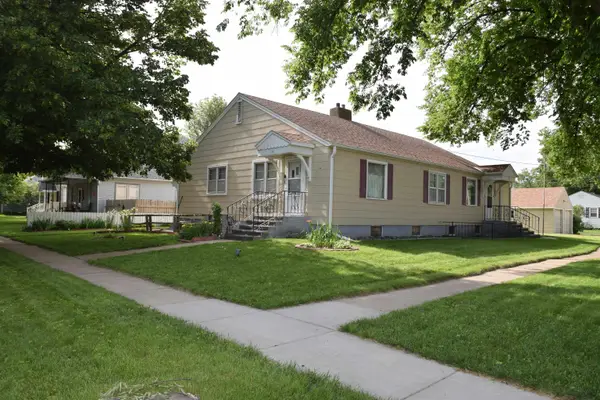 1069 14th Avenue, Columbus, NE 68601