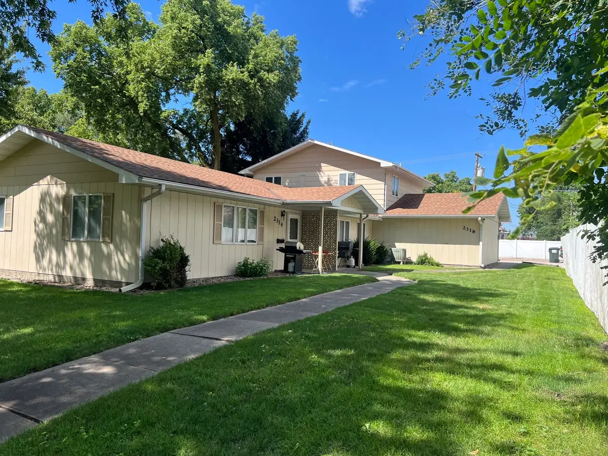 2318 8th Street, Columbus, NE 68601-0000 - #1
