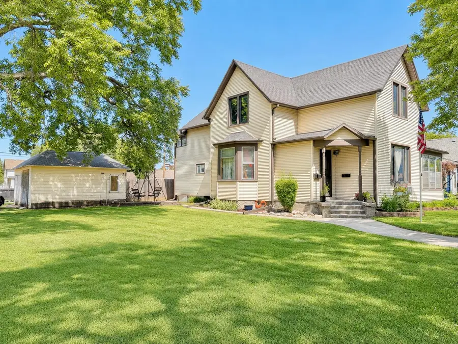 1822 11th Street, Columbus, NE 68601 - #2