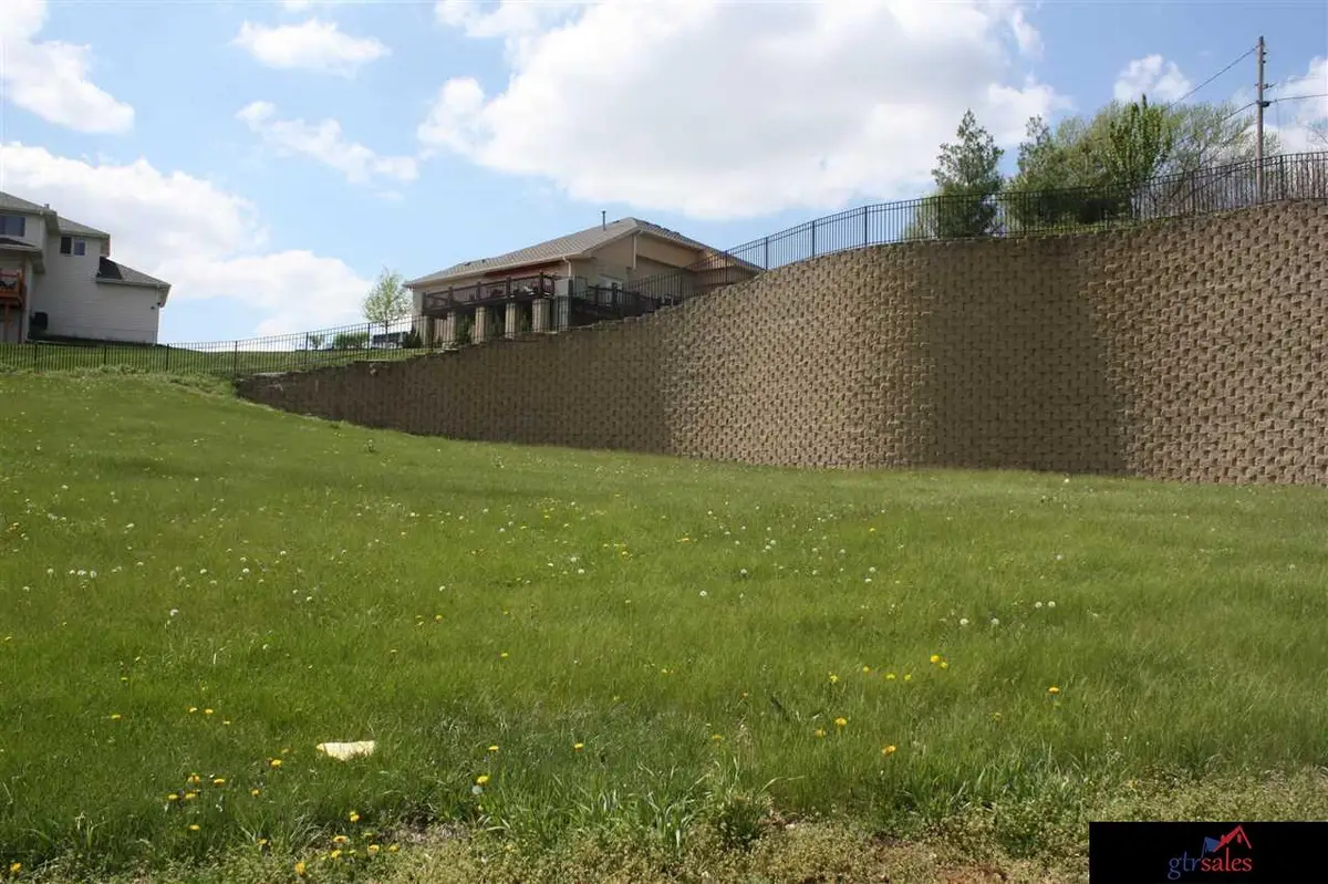 2710 N 32nd Street, Omaha, NE 68111 - Image #1