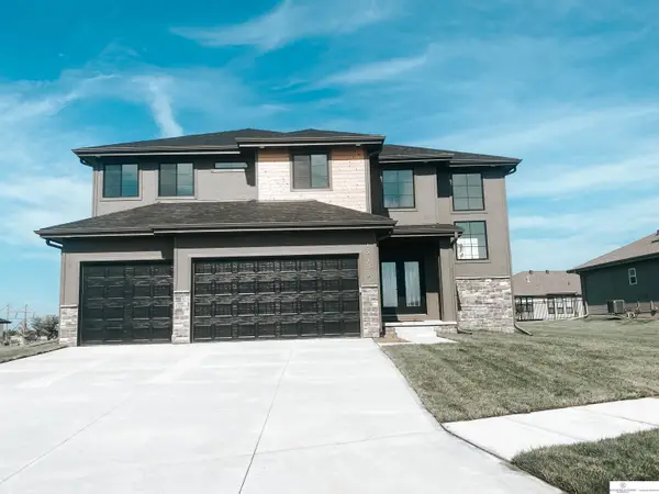 12122 S 205th Street, Gretna, NE 68028