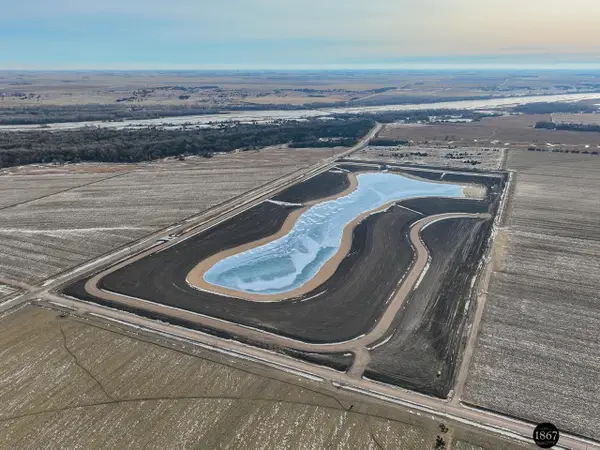 24 Bald Eagle Drive, Chapman, NE 68827