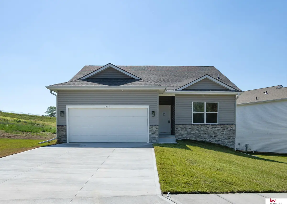 11726 S 189 Street, Gretna, NE 68028 - Image #1
