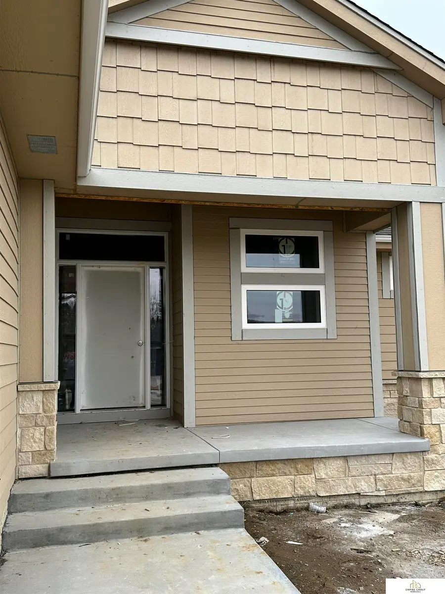 16065 Cw Hadan Drive, Bennington, NE 68007 - Image #3