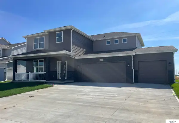 20815 Jeannie Lane, Gretna, NE 68028