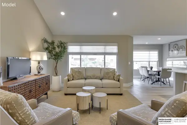 2605 Piney Creek Drive, Elkhorn, NE 68022