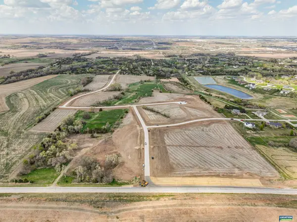 B2 L8 W Springview Circle, Lincoln, NE 68522