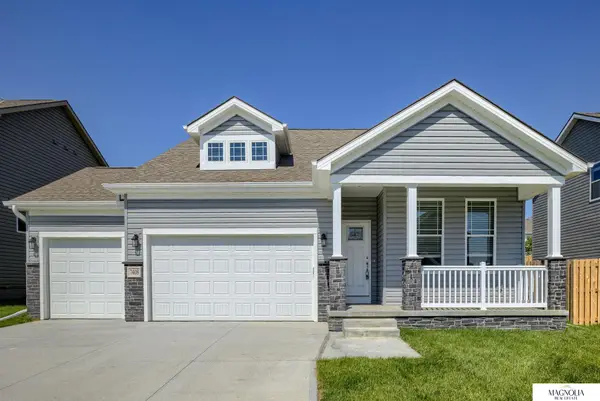 7408 S 185th Street, Omaha, NE 68136