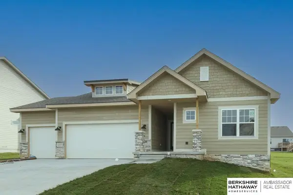 10911 Windward Avenue, Papillion, NE 68046