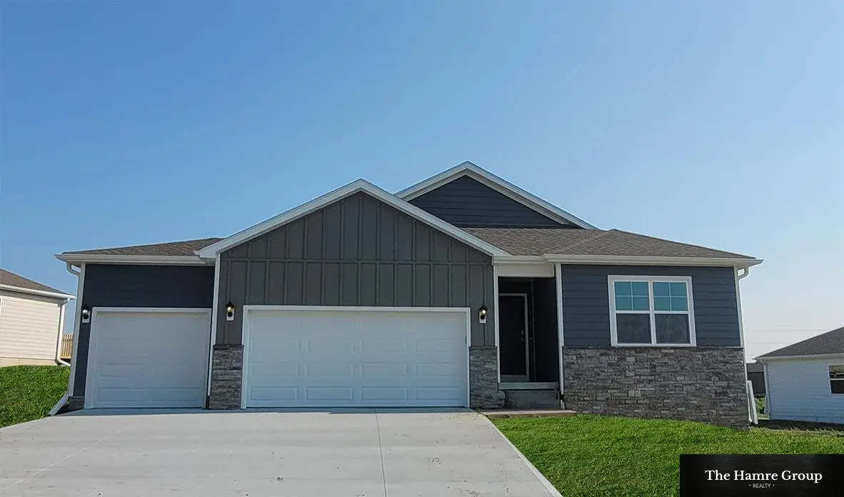 11512 Sunburst Drive, Papillion, NE 68046 - Image #1