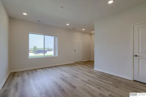 2177 Brandon Lane, Fremont, NE 68025