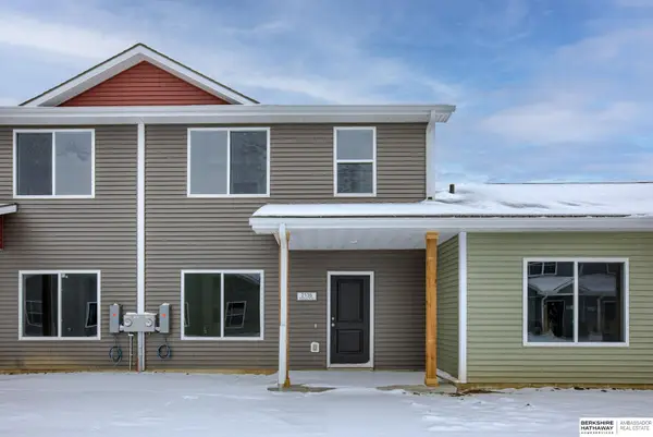 2135 Aaron Way, Fremont, NE 68025