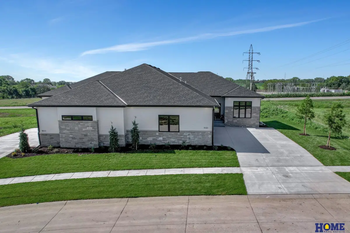 9101 White Horse Way, Lincoln, NE 68520 - Image #1