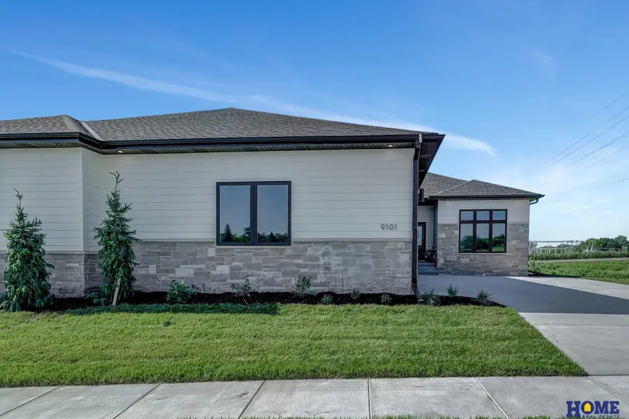 9101 White Horse Way, Lincoln, NE 68520 - Image #3