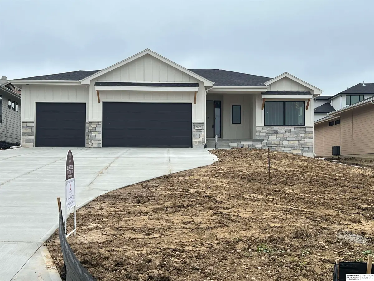 5823 N Hws Cleveland Boulevard, Omaha, NE 68116 - Image #1