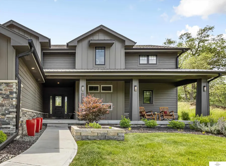 23515 P Street, Elkhorn, NE 68022 - Image #3