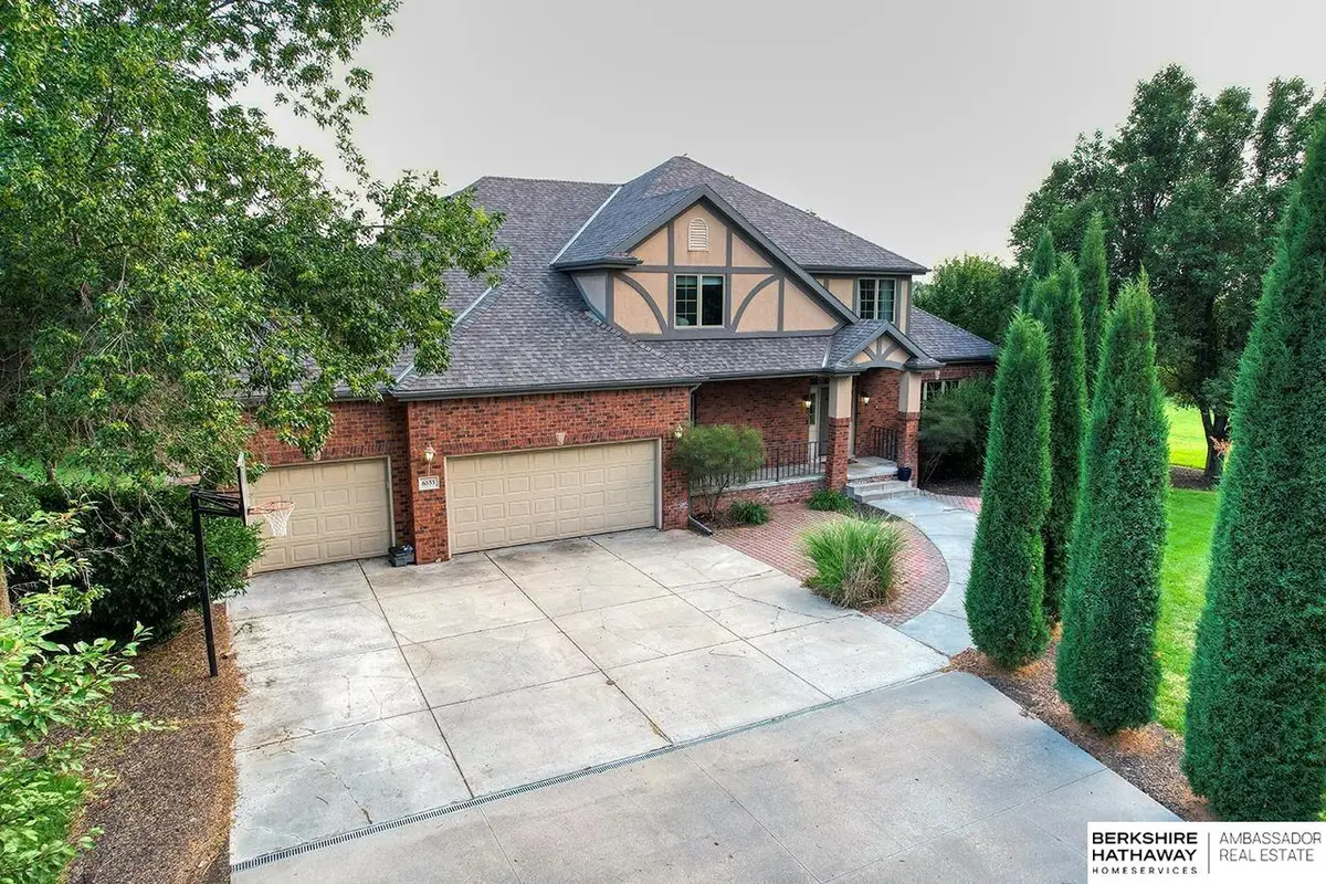 6533 Countryview Road, Lincoln, NE 68516 - Image #1