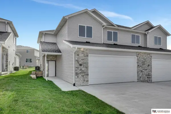 5075 W Stampede Lane, Lincoln, NE 68528