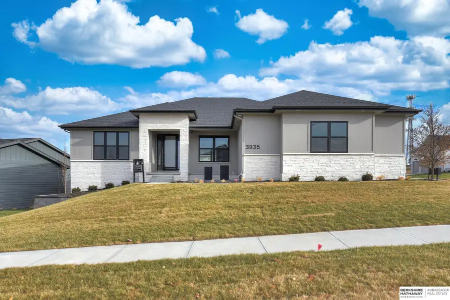 3935 S 213 Avenue, Elkhorn, NE 68022 - Image #2