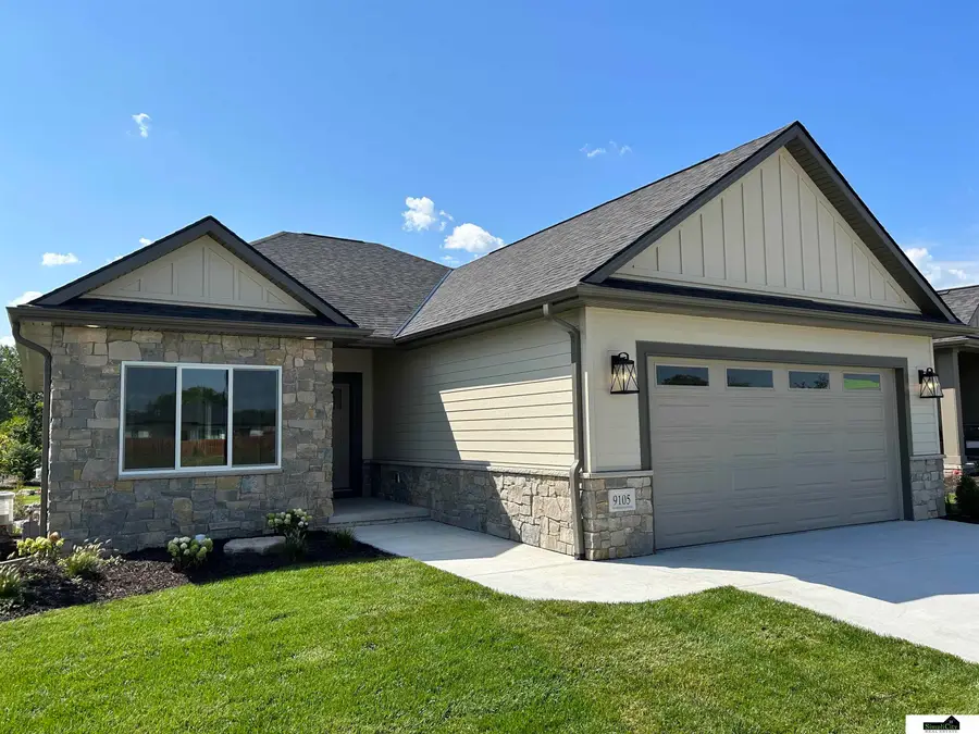 9105 Whitmer Drive, Lincoln, NE 68520 - Image #3
