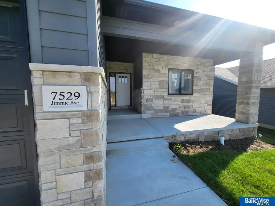 7529 Jimmie Avenue, Lincoln, NE 68516 - Image #3