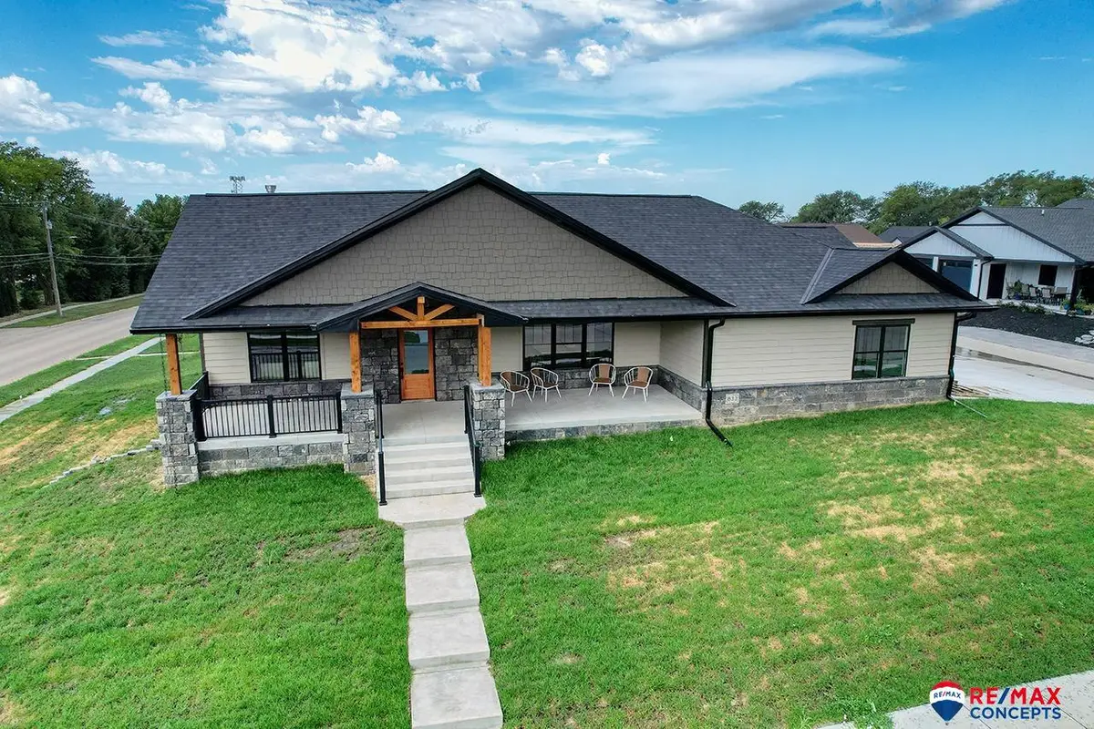 833 Ironwood Drive, Seward, NE 68434 - Image #1