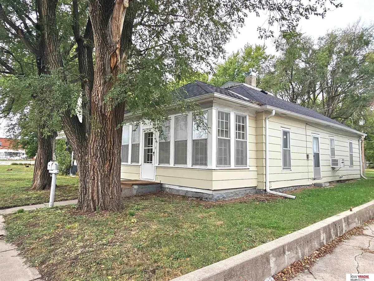 117 N 7th Street, Wymore, NE 68466 - Image #1