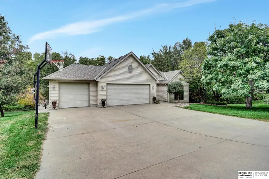24225 Jasmin Lane, Glenwood, IA 51534 - Image #3