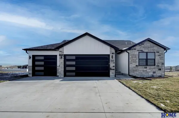 9510 Delano Drive, Lincoln, NE 68516