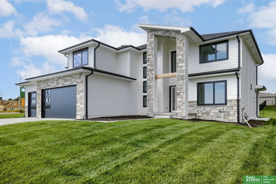 2747 Big Elk Parkway, Elkhorn, NE 68022 - Image #2