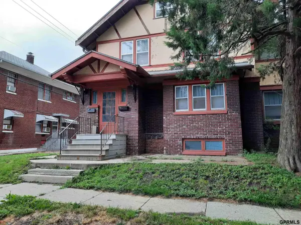 1426 S 15 Street #1-2, Lincoln, NE 68502