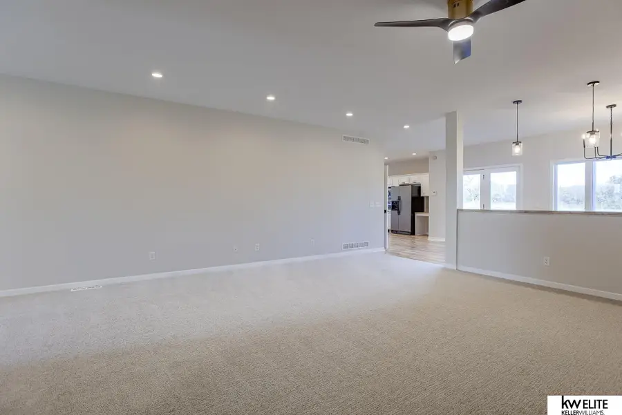 21984 Elderberry Road, Glenwood, IA 51534 - Image #3