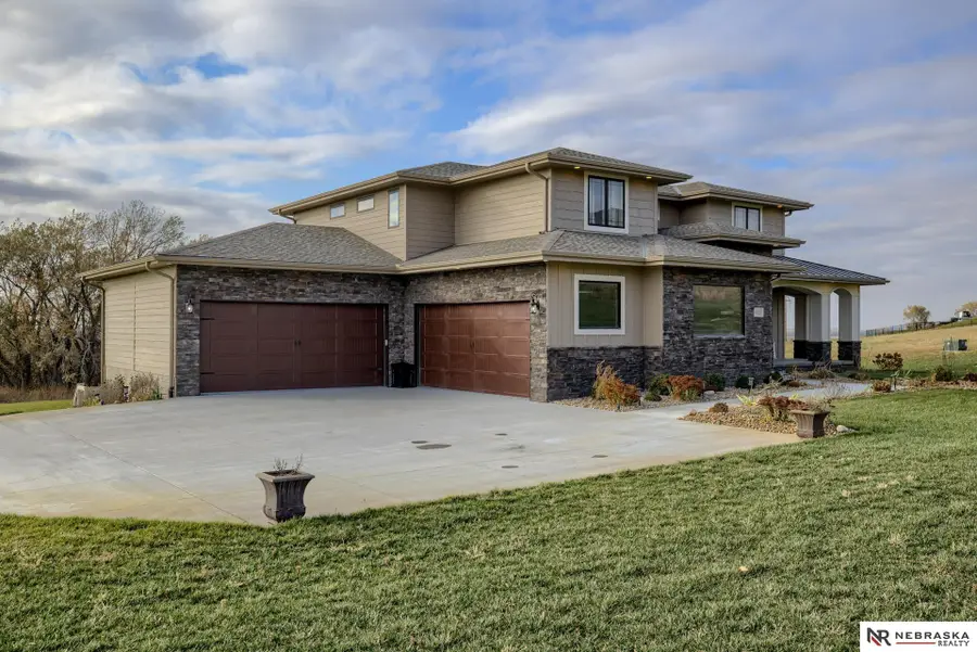 12418 S 230th Circle, Gretna, NE 68028 - Image #2