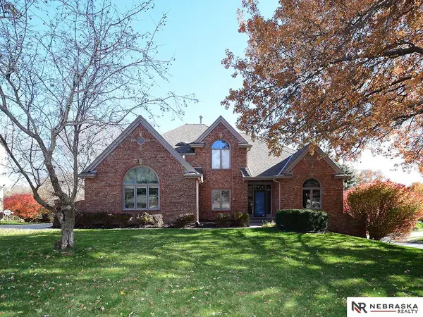 1805 N 129 Circle, Omaha, NE 68154