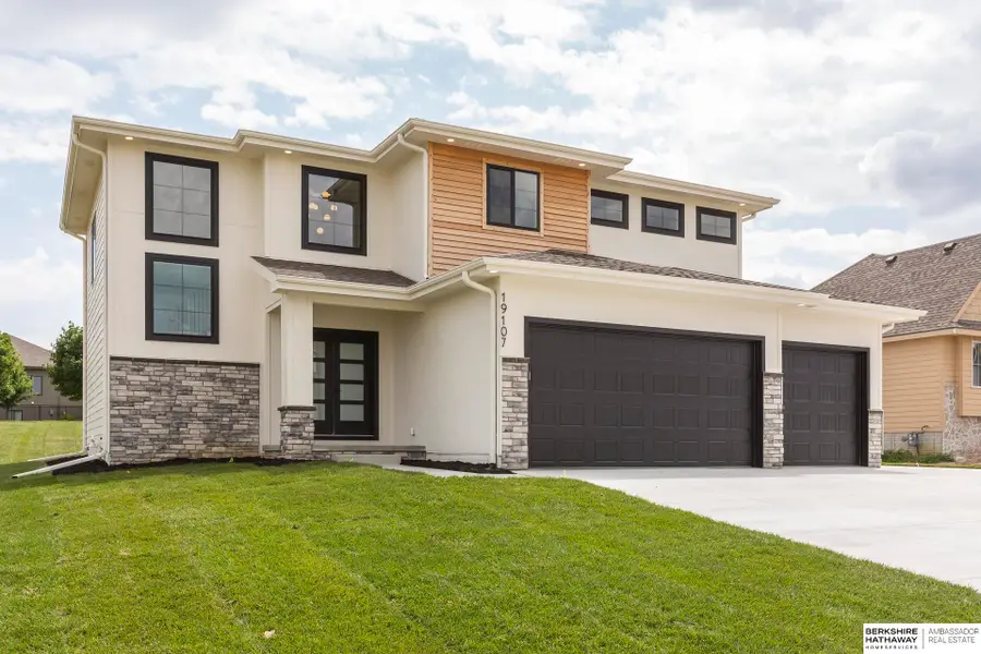 19011 Sycamore Drive, Gretna, NE 68028 - Image #3