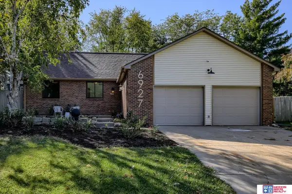 6927 Tanglewood Place, Lincoln, NE 68516