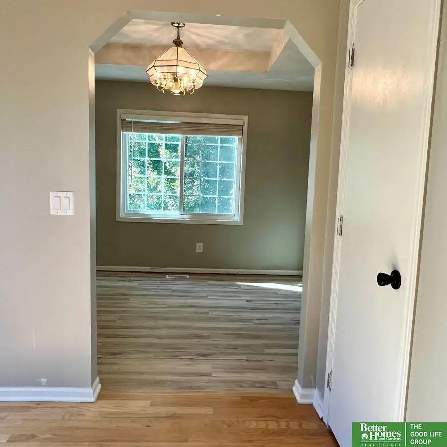 9701 S 10 Street, Bellevue, NE 68123 - Image #3