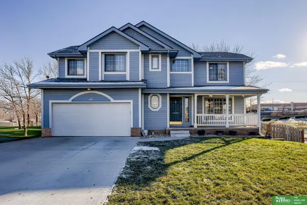 6841 Hillcrest Lane, La Vista, NE 68128