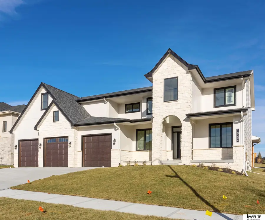 18204 Corby Street, Elkhorn, NE 68022 - Image #2