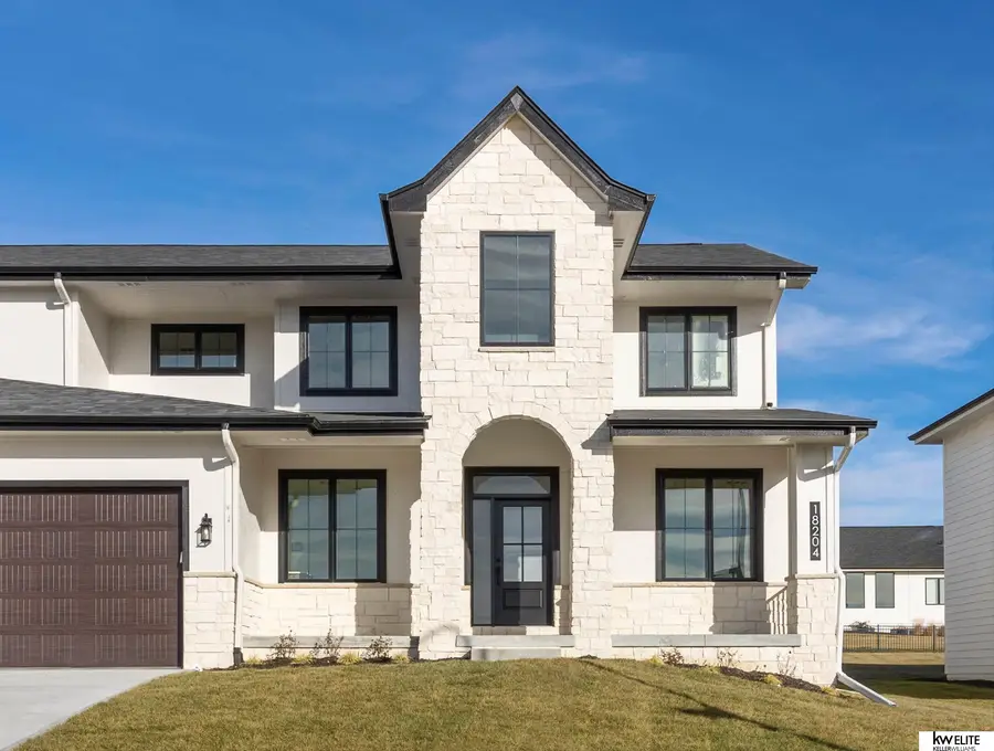 18204 Corby Street, Elkhorn, NE 68022 - Image #3