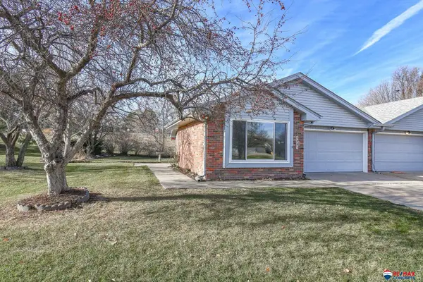 5441 Thies Cove Drive, Lincoln, NE 68516