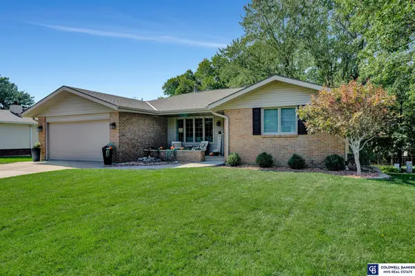 5809 Fieldcrest Way, Lincoln, NE 68512