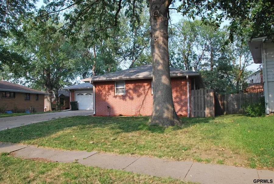 1736 N 76 Street, Lincoln, NE 68505 - Image #2