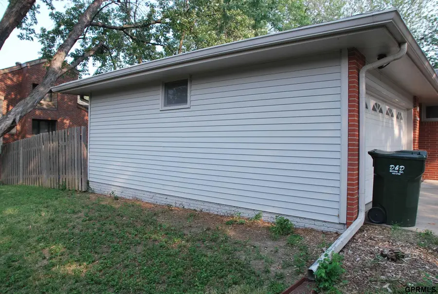 1736 N 76 Street, Lincoln, NE 68505 - Image #3