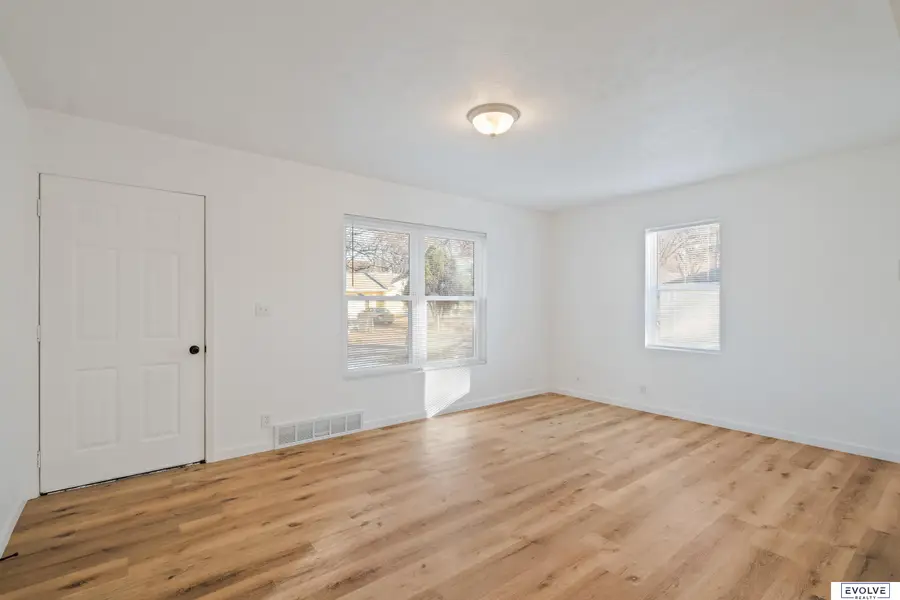 5528 N 34th Street, Omaha, NE 68111 - Image #3