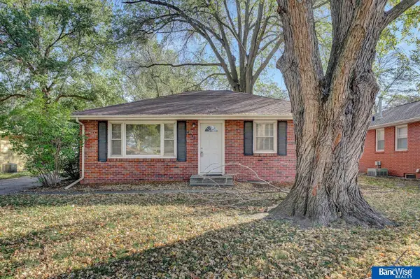 2340 S 58th Street, Lincoln, NE 68506